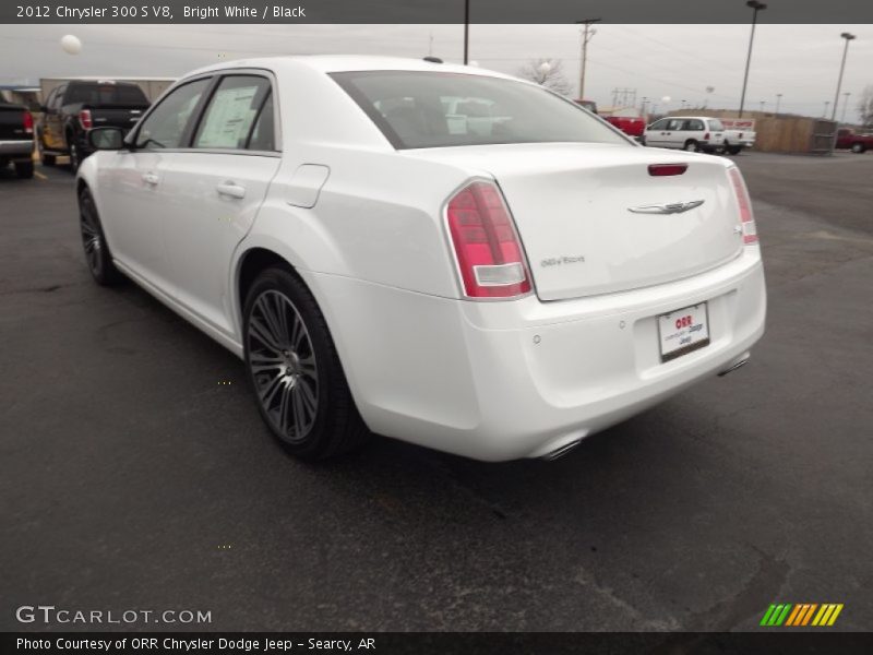 Bright White / Black 2012 Chrysler 300 S V8