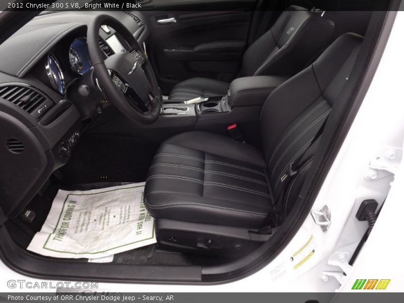 Bright White / Black 2012 Chrysler 300 S V8