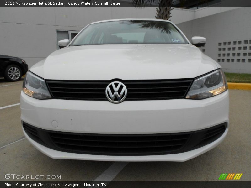 Candy White / Cornsilk Beige 2012 Volkswagen Jetta SE Sedan