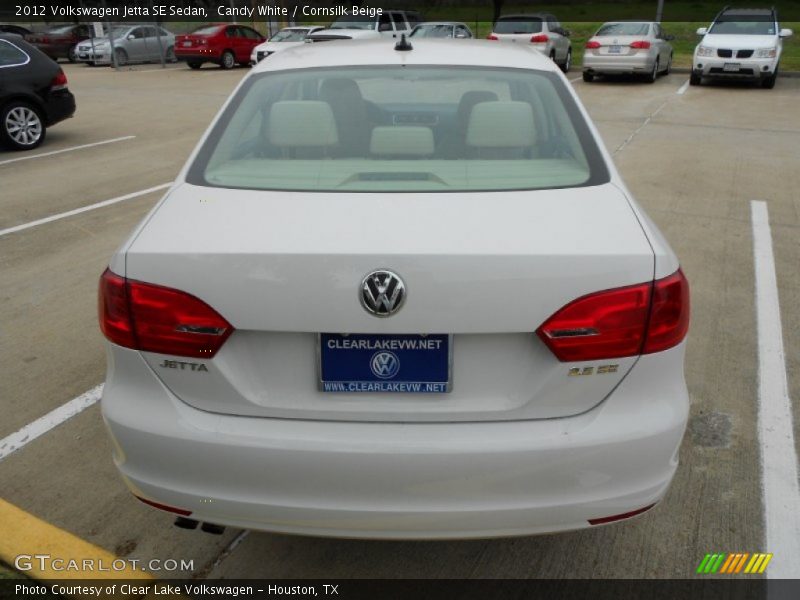 Candy White / Cornsilk Beige 2012 Volkswagen Jetta SE Sedan