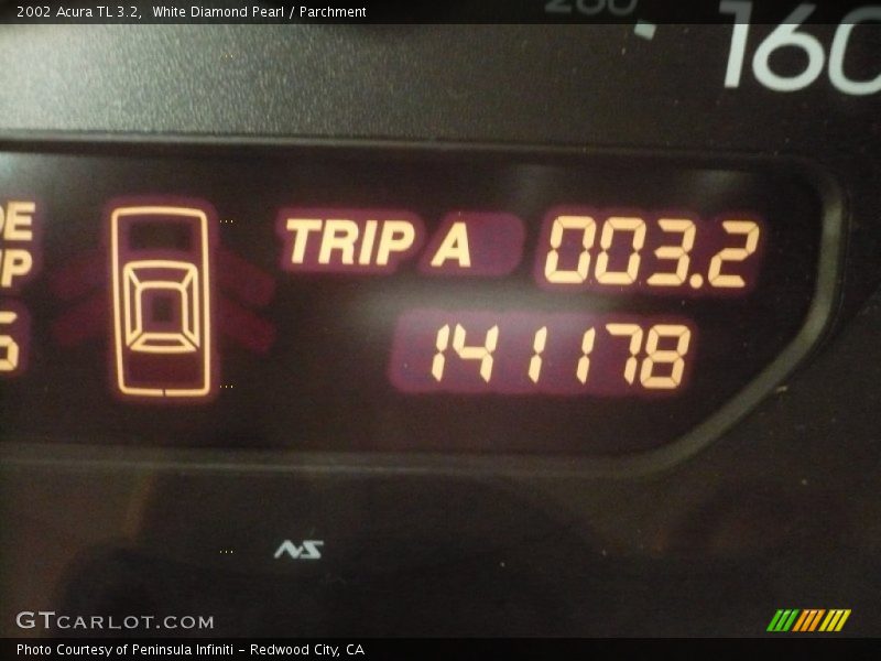 White Diamond Pearl / Parchment 2002 Acura TL 3.2