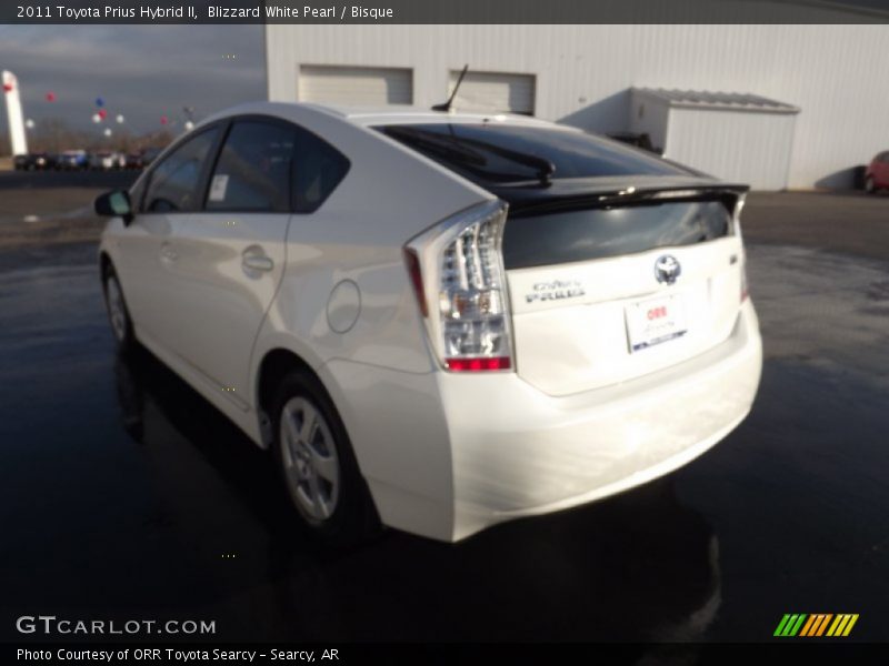 Blizzard White Pearl / Bisque 2011 Toyota Prius Hybrid II