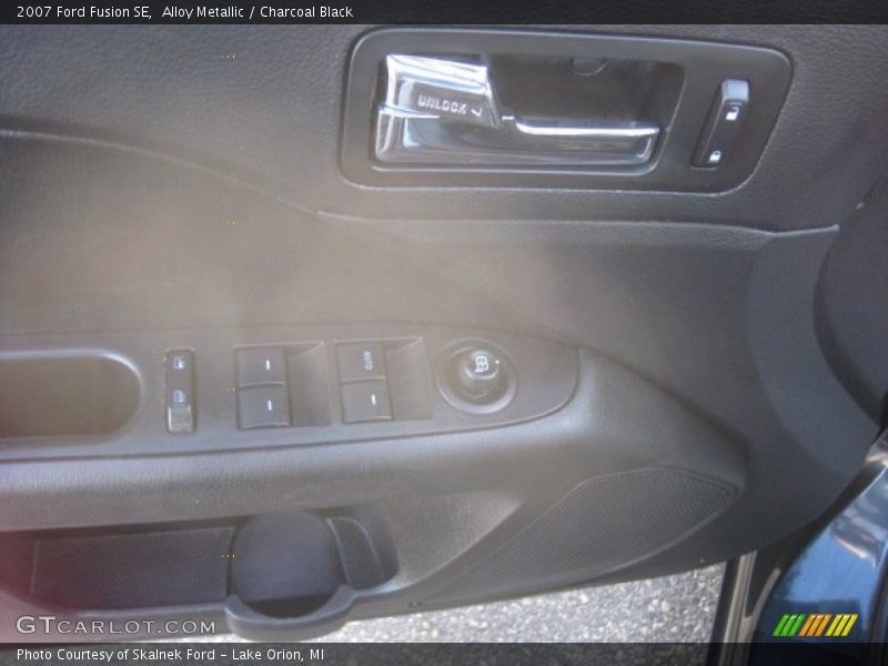 Alloy Metallic / Charcoal Black 2007 Ford Fusion SE