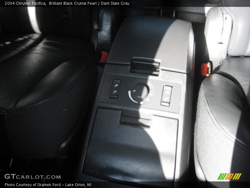 Brilliant Black Crystal Pearl / Dark Slate Gray 2004 Chrysler Pacifica