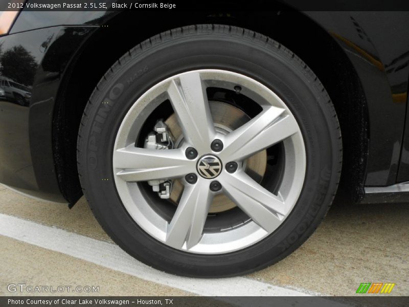 Black / Cornsilk Beige 2012 Volkswagen Passat 2.5L SE