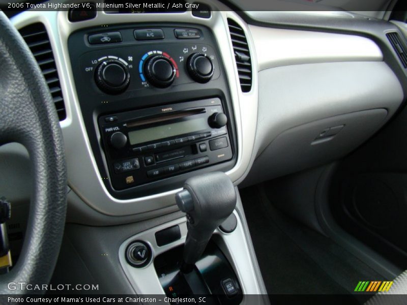 Millenium Silver Metallic / Ash Gray 2006 Toyota Highlander V6