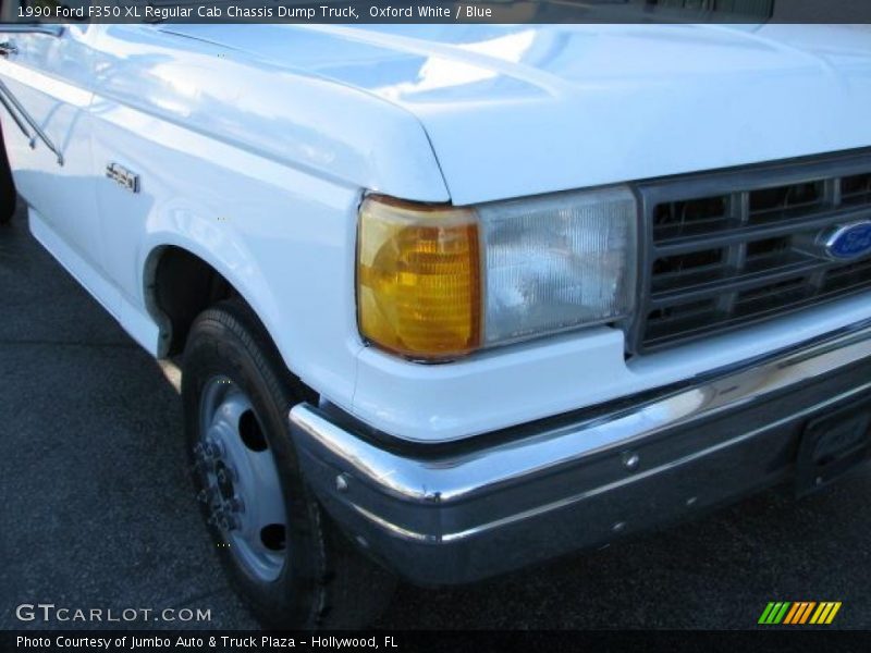 Oxford White / Blue 1990 Ford F350 XL Regular Cab Chassis Dump Truck