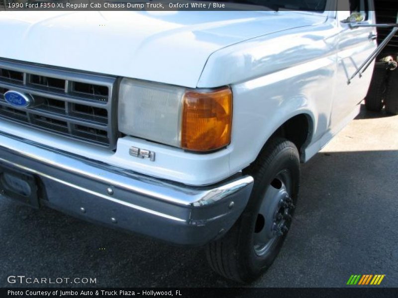 Oxford White / Blue 1990 Ford F350 XL Regular Cab Chassis Dump Truck