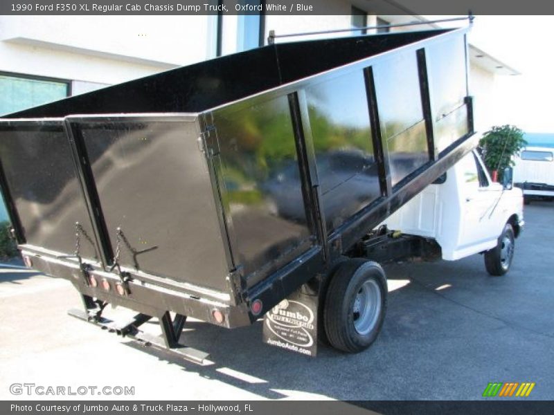 Oxford White / Blue 1990 Ford F350 XL Regular Cab Chassis Dump Truck