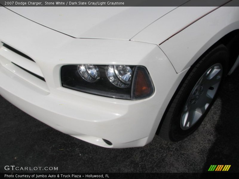 Stone White / Dark Slate Gray/Light Graystone 2007 Dodge Charger