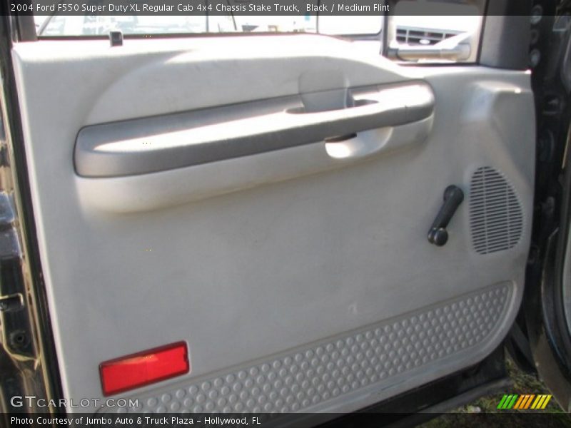 Black / Medium Flint 2004 Ford F550 Super Duty XL Regular Cab 4x4 Chassis Stake Truck