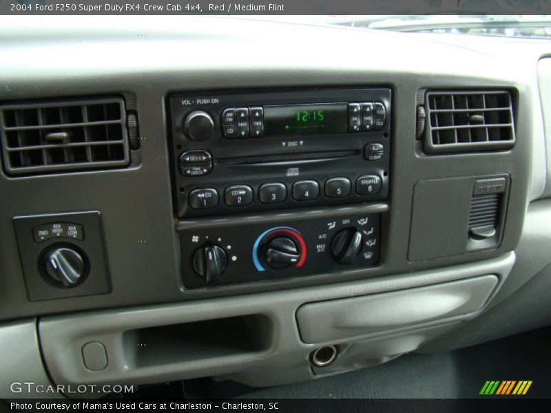 Controls of 2004 F250 Super Duty FX4 Crew Cab 4x4