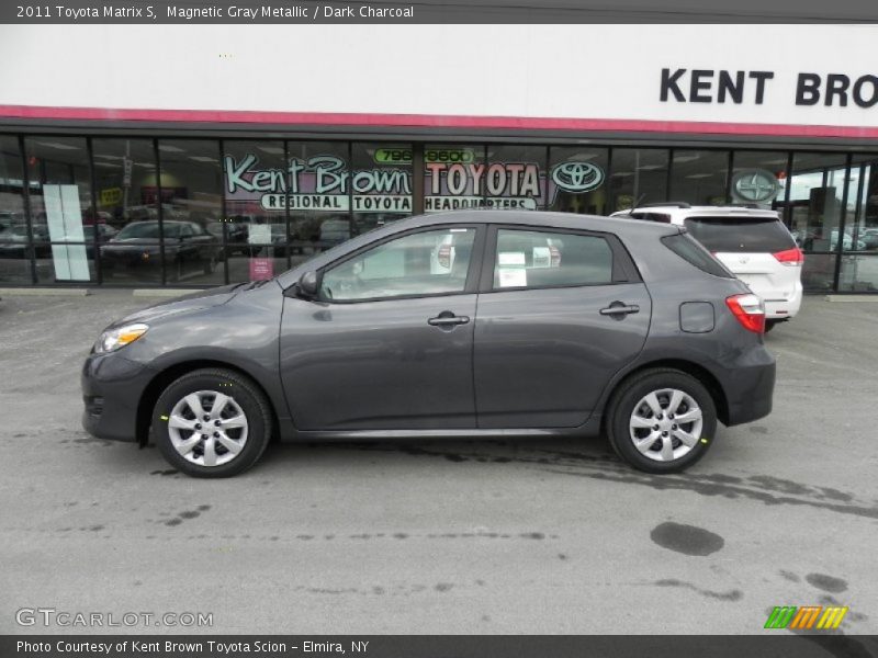 Magnetic Gray Metallic / Dark Charcoal 2011 Toyota Matrix S