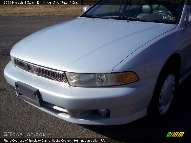 Minden Silver Pearl / Gray 1999 Mitsubishi Galant ES