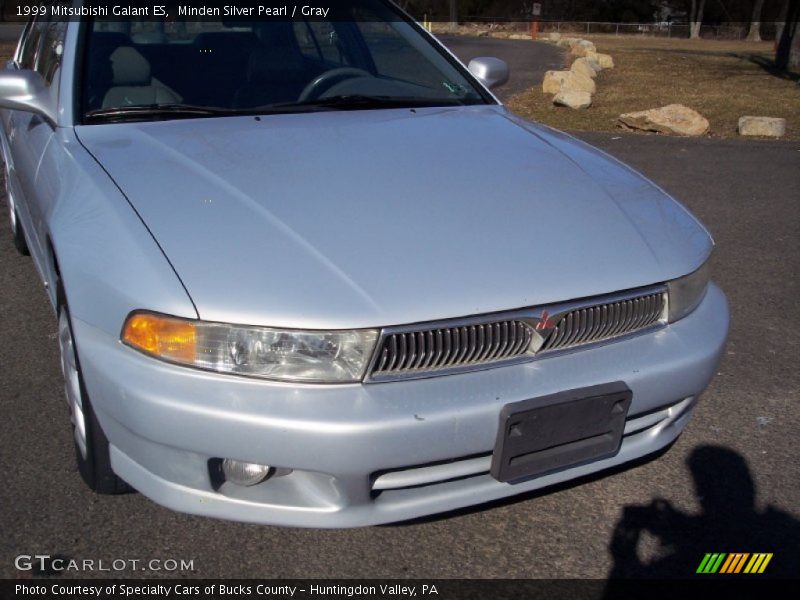 Minden Silver Pearl / Gray 1999 Mitsubishi Galant ES