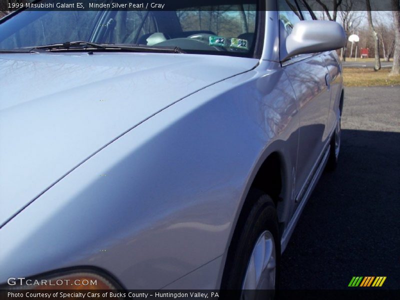 Minden Silver Pearl / Gray 1999 Mitsubishi Galant ES
