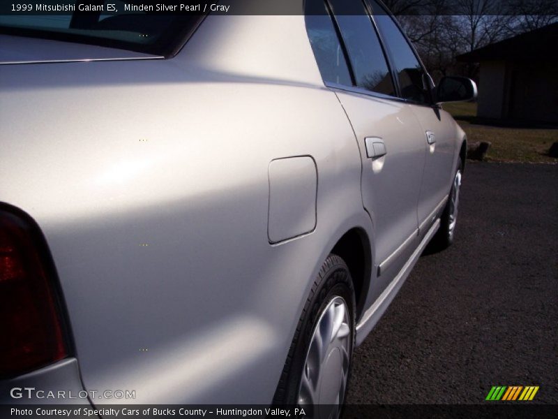 Minden Silver Pearl / Gray 1999 Mitsubishi Galant ES