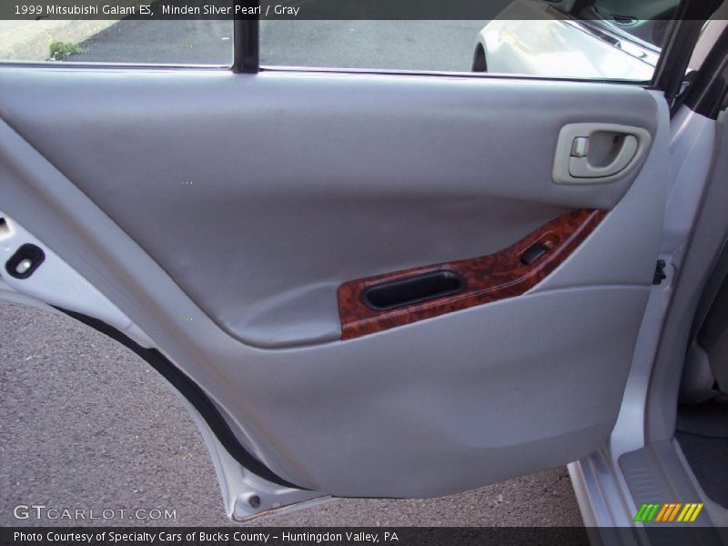 Minden Silver Pearl / Gray 1999 Mitsubishi Galant ES