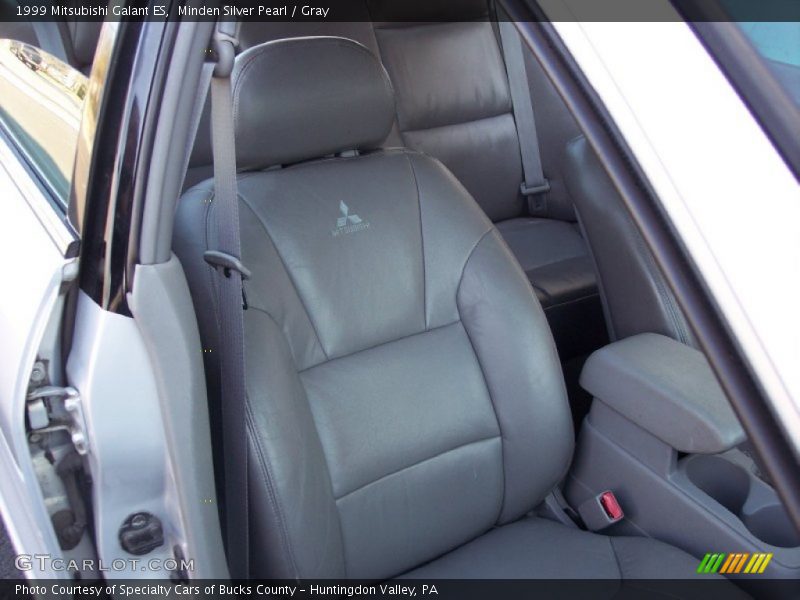 Minden Silver Pearl / Gray 1999 Mitsubishi Galant ES