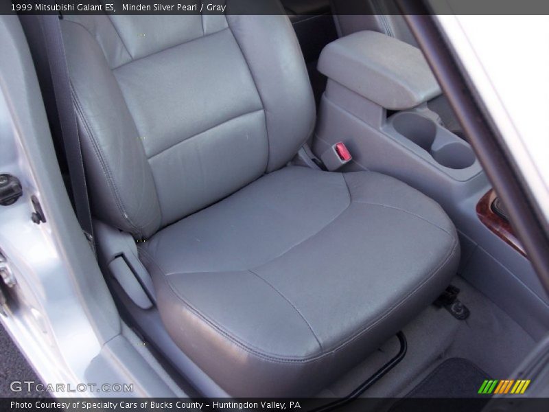 Minden Silver Pearl / Gray 1999 Mitsubishi Galant ES