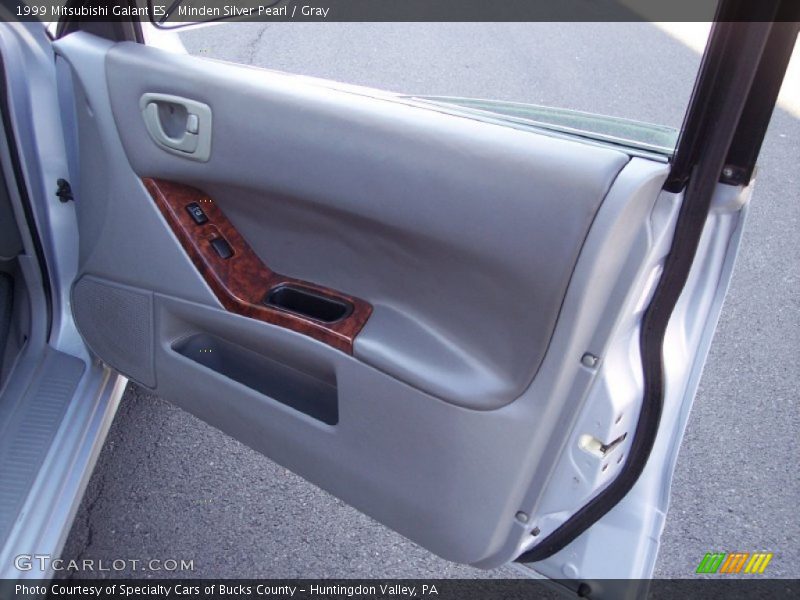 Minden Silver Pearl / Gray 1999 Mitsubishi Galant ES