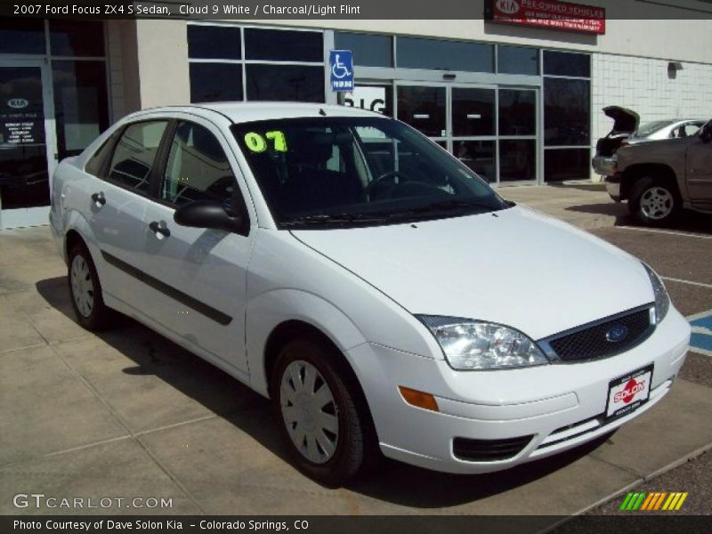 Cloud 9 White / Charcoal/Light Flint 2007 Ford Focus ZX4 S Sedan
