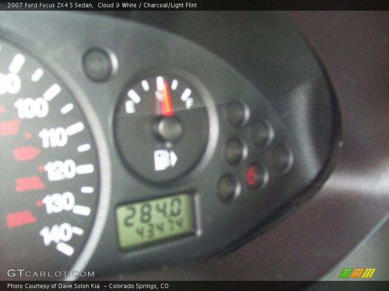 Cloud 9 White / Charcoal/Light Flint 2007 Ford Focus ZX4 S Sedan