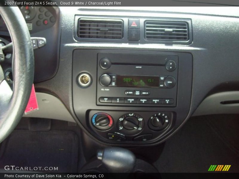 Cloud 9 White / Charcoal/Light Flint 2007 Ford Focus ZX4 S Sedan
