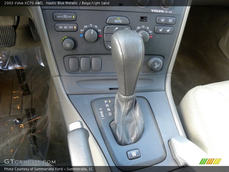 Nautic Blue Metallic / Beige/Light Sand 2003 Volvo XC70 AWD