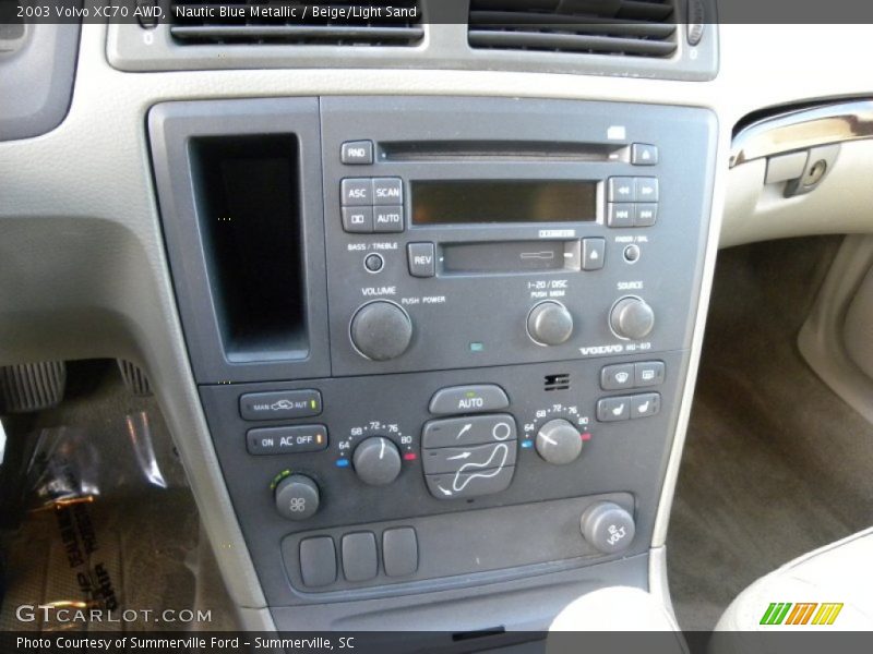 Nautic Blue Metallic / Beige/Light Sand 2003 Volvo XC70 AWD