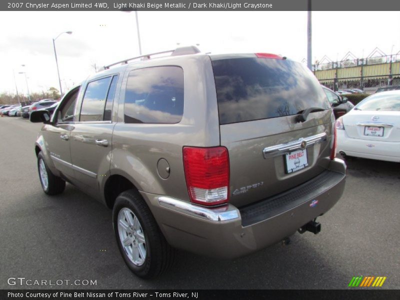 Light Khaki Beige Metallic / Dark Khaki/Light Graystone 2007 Chrysler Aspen Limited 4WD