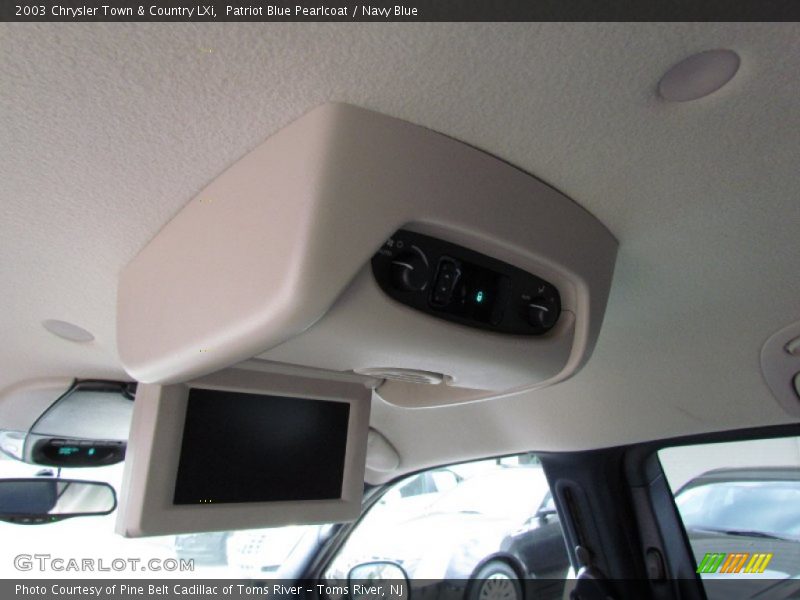 Patriot Blue Pearlcoat / Navy Blue 2003 Chrysler Town & Country LXi