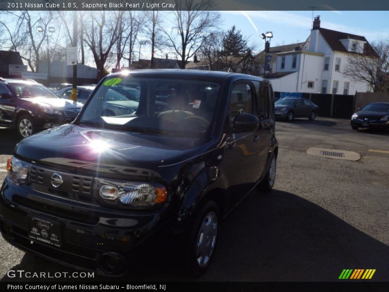 Sapphire Black Pearl / Light Gray 2011 Nissan Cube 1.8 S