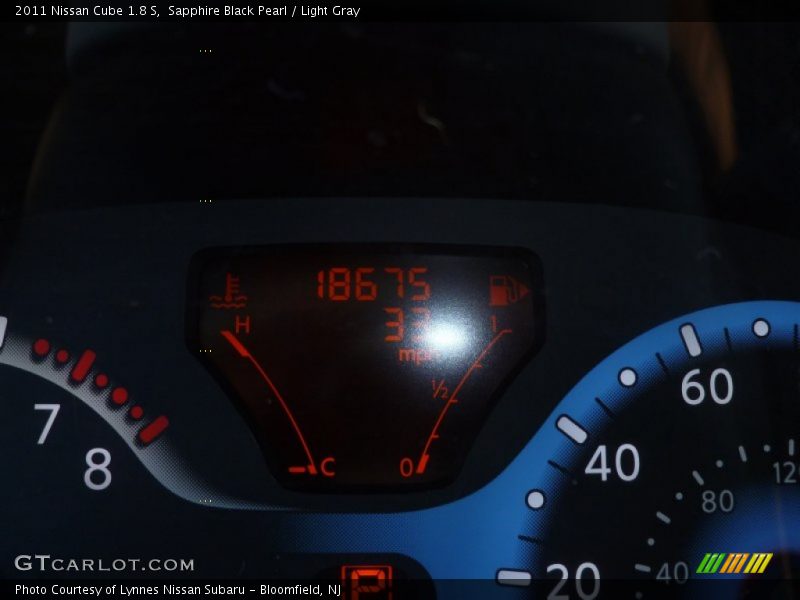 Sapphire Black Pearl / Light Gray 2011 Nissan Cube 1.8 S