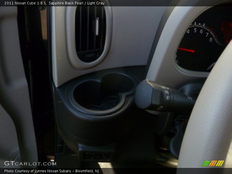 Sapphire Black Pearl / Light Gray 2011 Nissan Cube 1.8 S