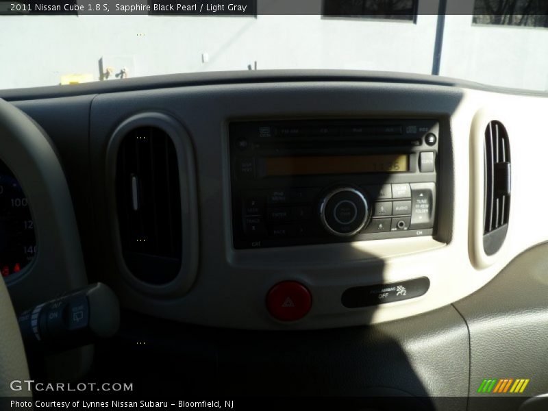 Sapphire Black Pearl / Light Gray 2011 Nissan Cube 1.8 S