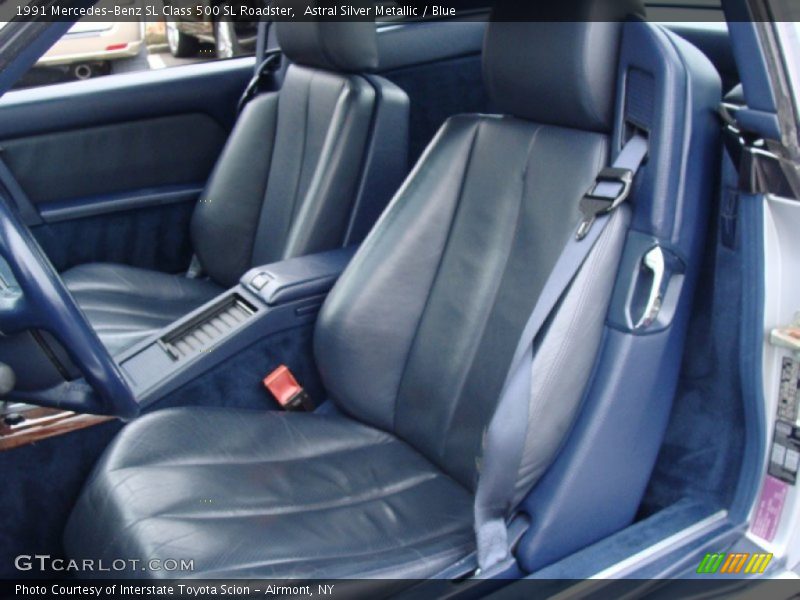 Front Seat of 1991 SL Class 500 SL Roadster