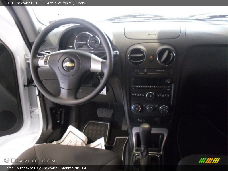 Arctic Ice White / Ebony 2011 Chevrolet HHR LT