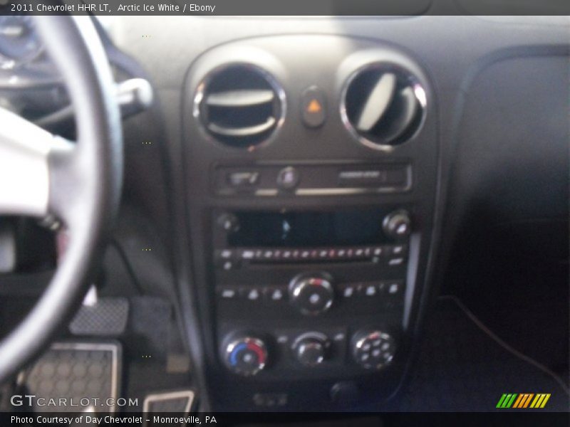 Arctic Ice White / Ebony 2011 Chevrolet HHR LT