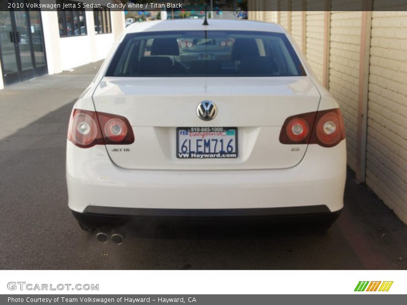 Candy White / Titan Black 2010 Volkswagen Jetta S Sedan