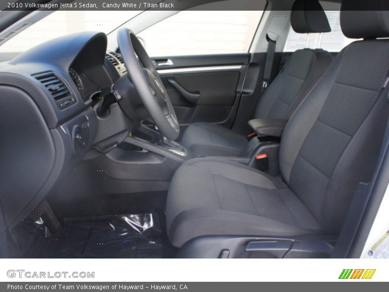 Candy White / Titan Black 2010 Volkswagen Jetta S Sedan