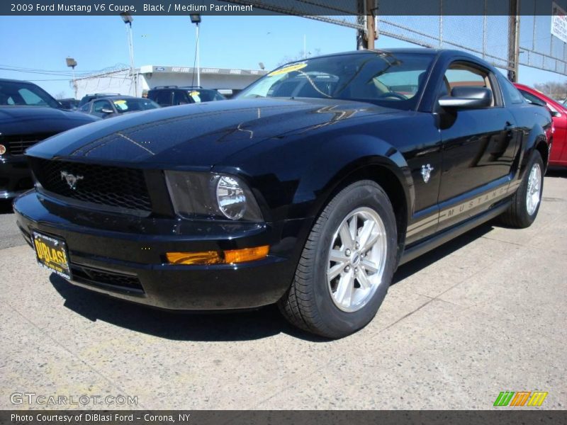 Black / Medium Parchment 2009 Ford Mustang V6 Coupe
