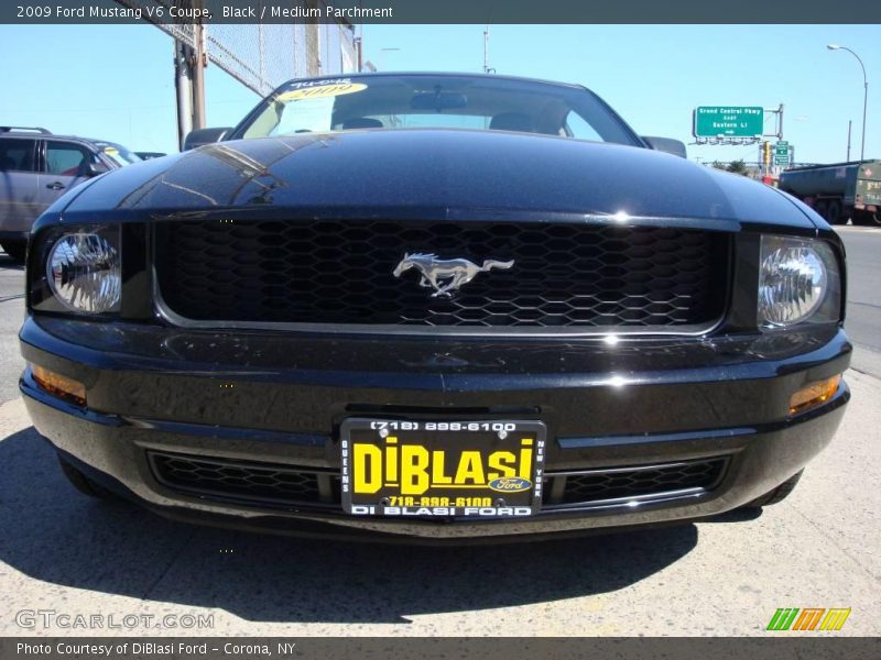 Black / Medium Parchment 2009 Ford Mustang V6 Coupe