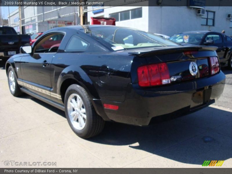 Black / Medium Parchment 2009 Ford Mustang V6 Coupe