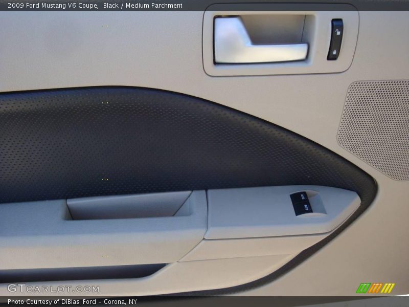Black / Medium Parchment 2009 Ford Mustang V6 Coupe
