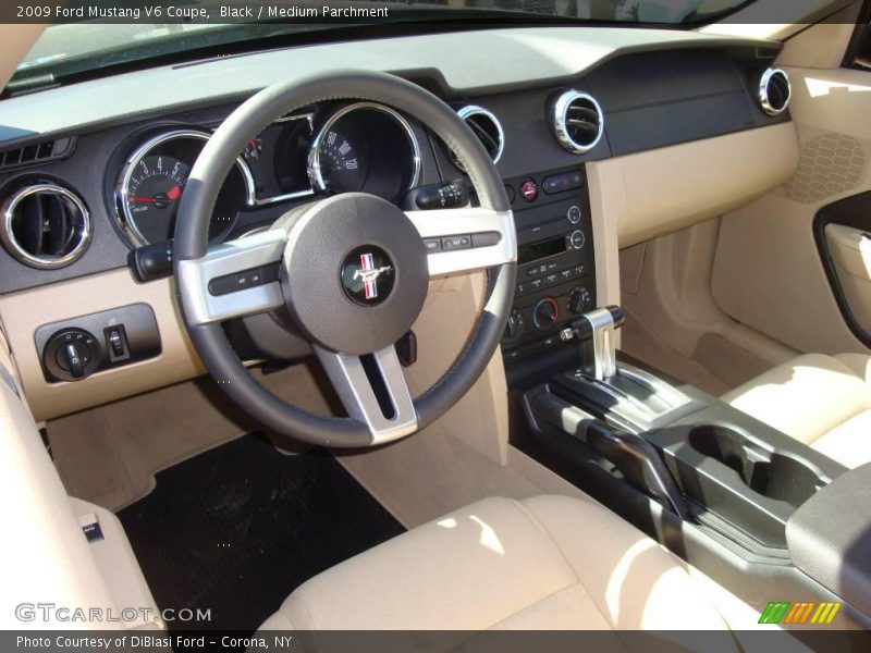 Black / Medium Parchment 2009 Ford Mustang V6 Coupe