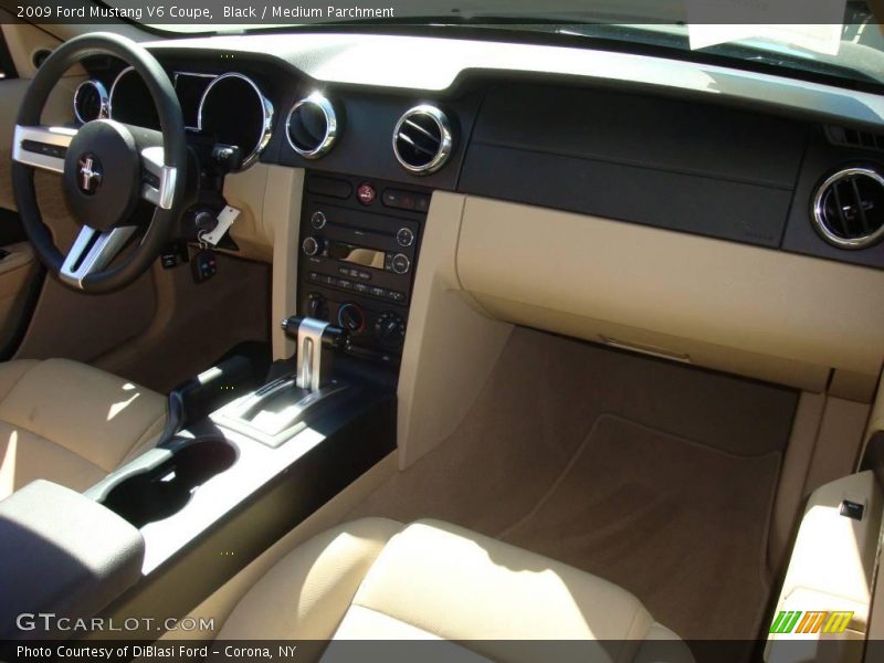 Black / Medium Parchment 2009 Ford Mustang V6 Coupe