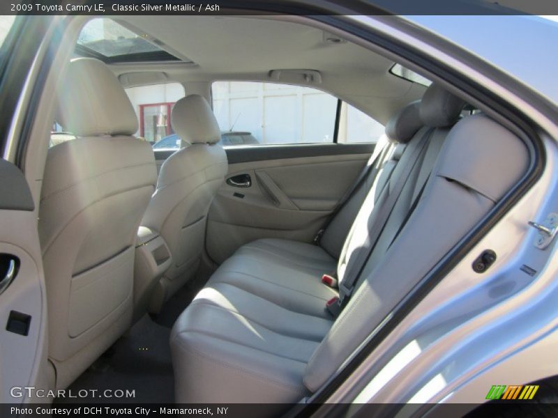 Classic Silver Metallic / Ash 2009 Toyota Camry LE