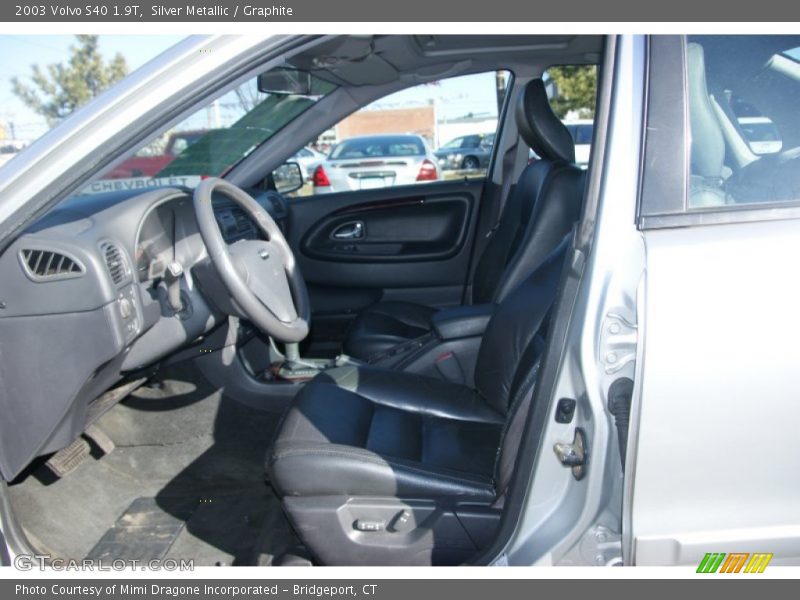 Silver Metallic / Graphite 2003 Volvo S40 1.9T