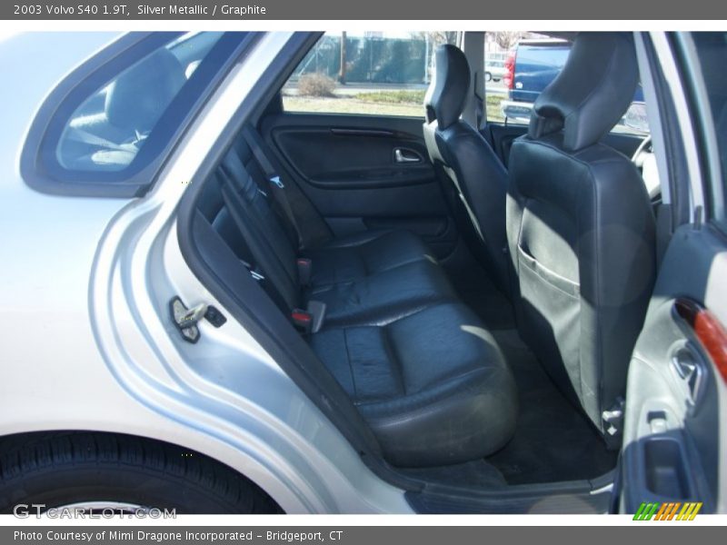 Silver Metallic / Graphite 2003 Volvo S40 1.9T